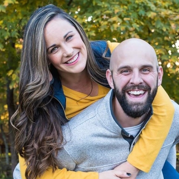 Meet your Posher, Nichole - Picture 1 of 1